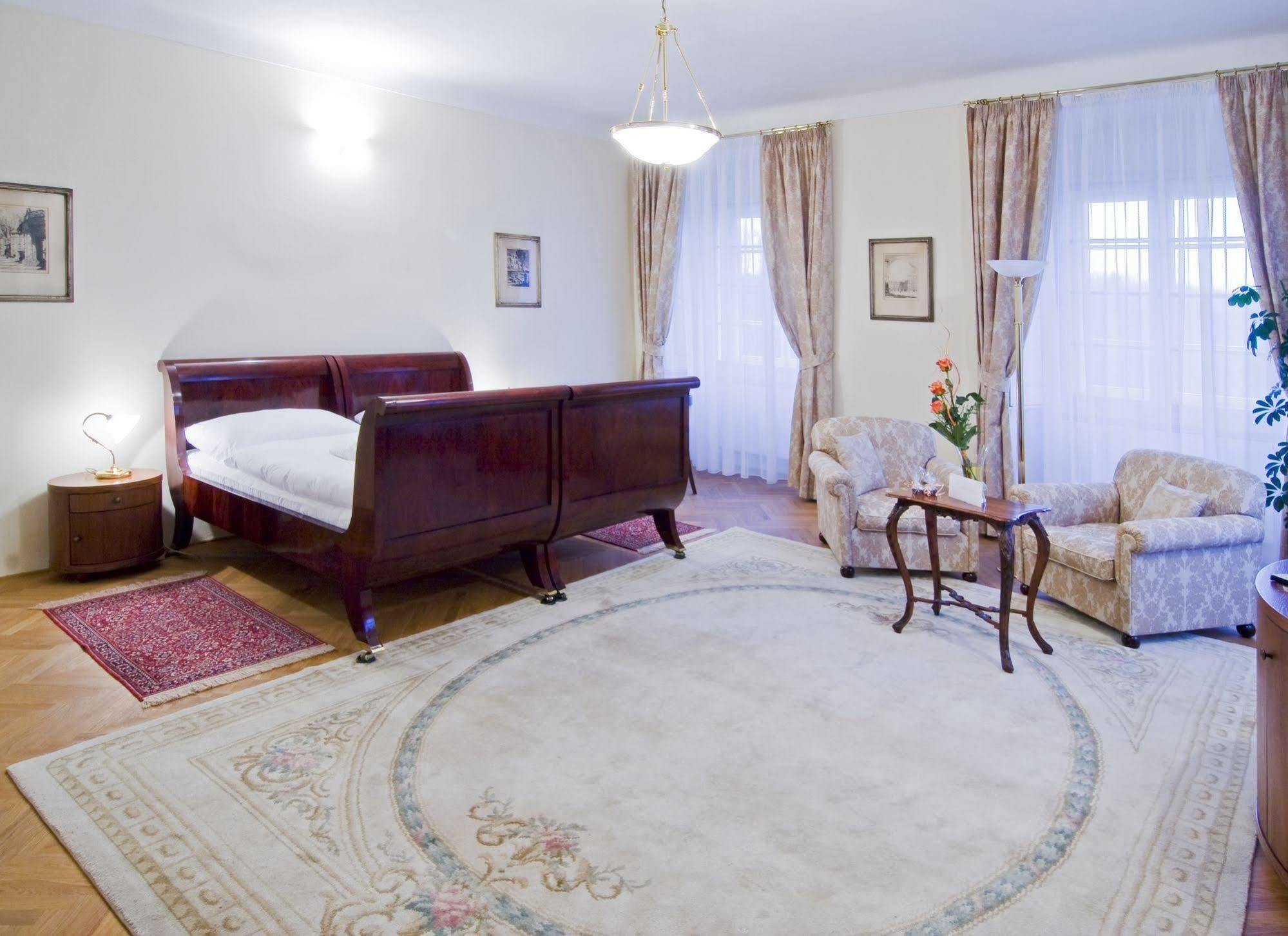 Chateau Liblice Byšice المظهر الخارجي الصورة