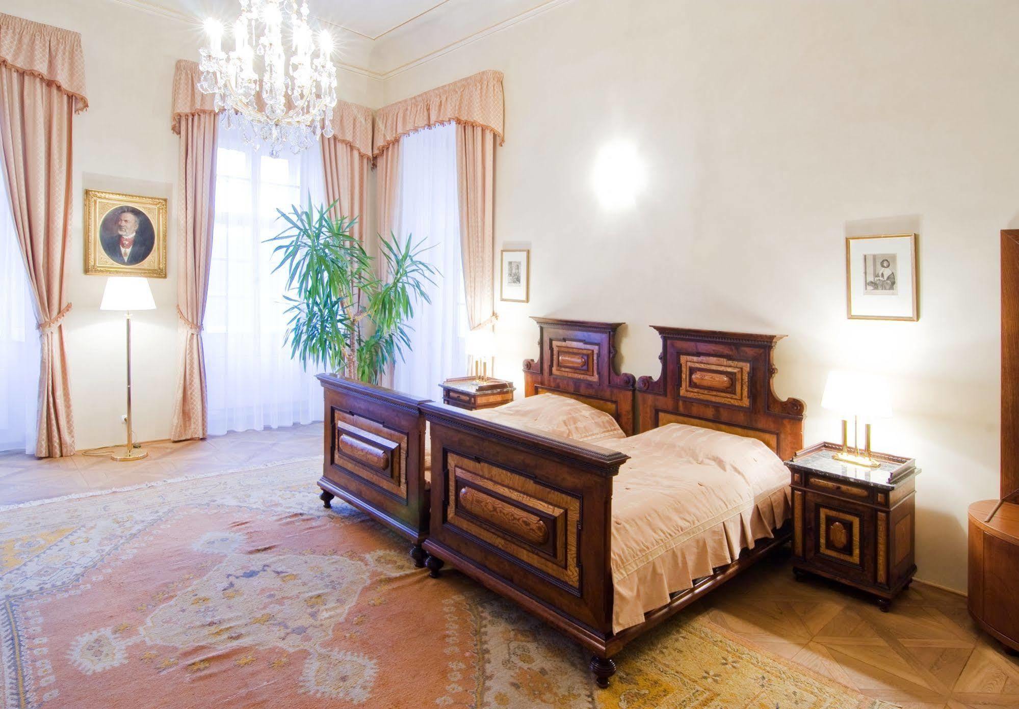 Chateau Liblice Byšice المظهر الخارجي الصورة